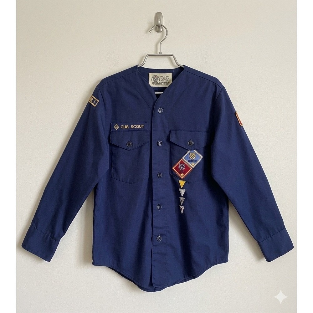 Vintage 60s Boy Scouts of America Cub Scout Shirt Navy Patches Collectible